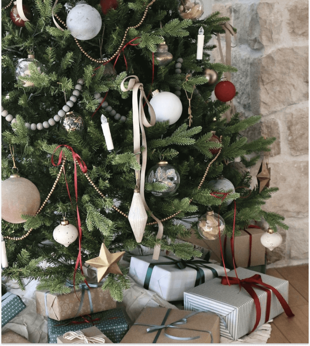 Árvore de Natal Artificial Alpine Fir com 800 Luzes LED Branco Quente