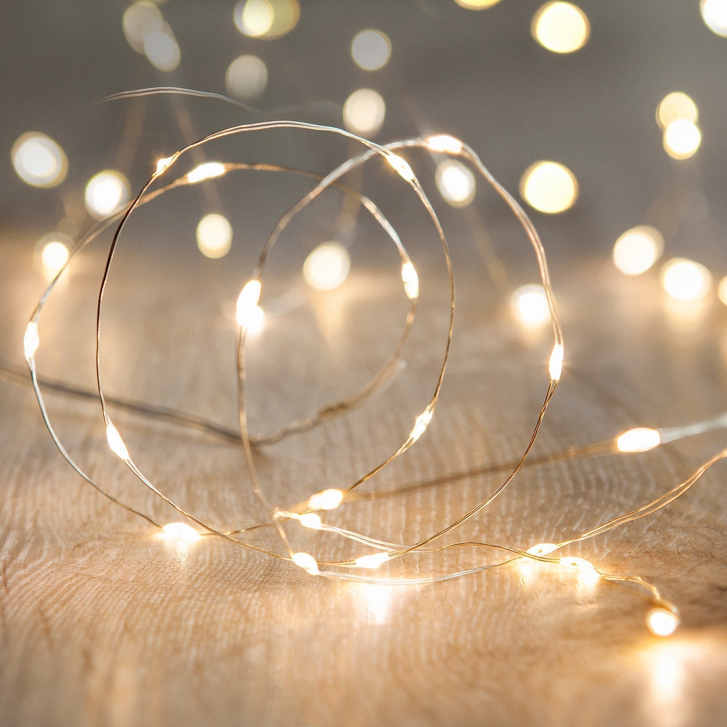 100 micro luzes de fada LED brancas quentes / Decoração