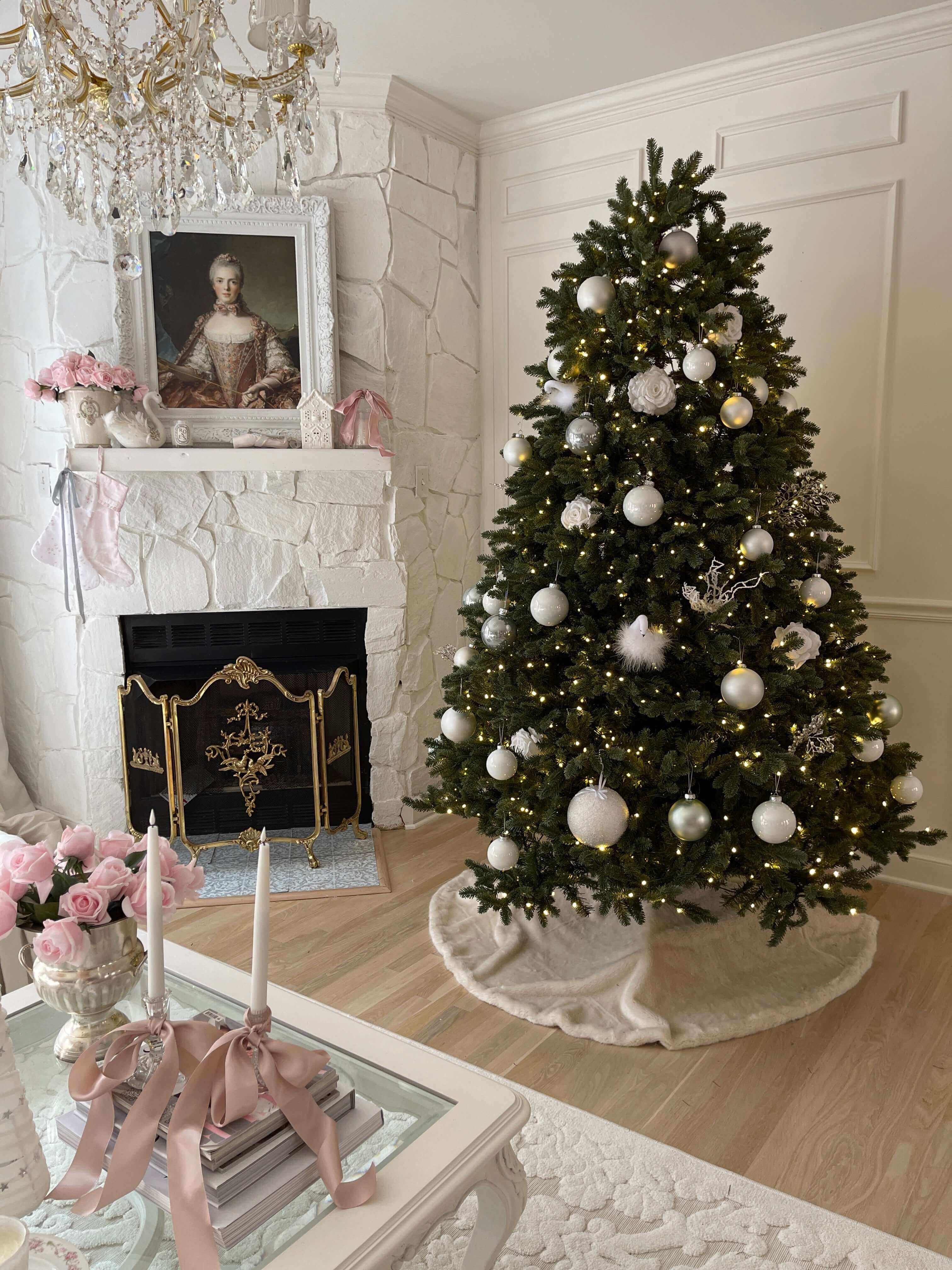 Árvore de Natal Aspen Fir com 1400 Luzes LED Branco Quente e Multicoloridas