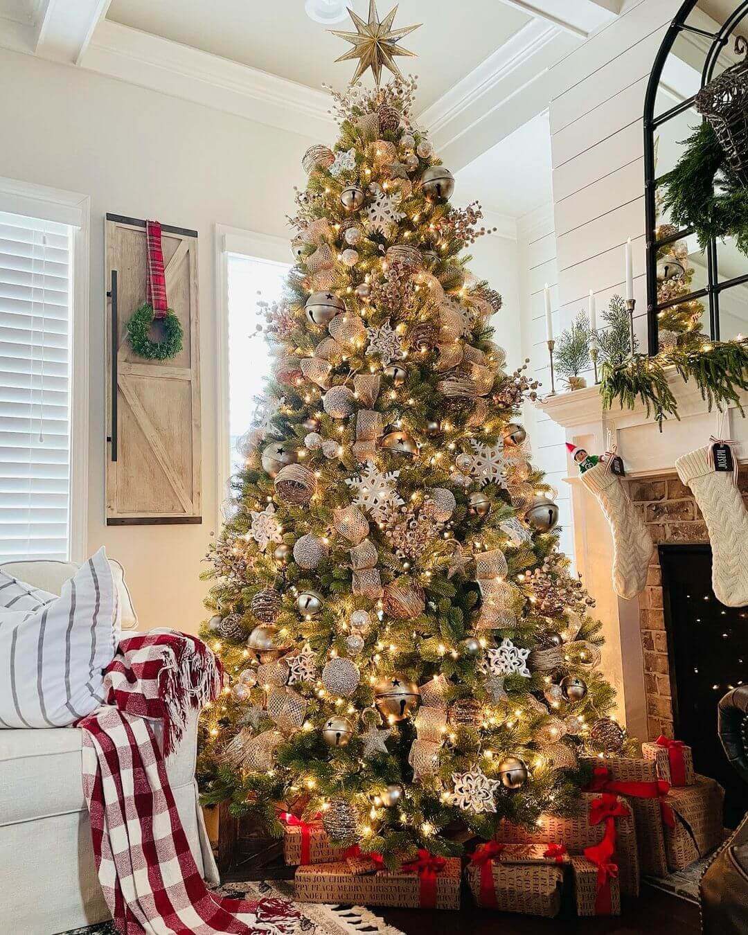 Árvore de Natal Artificial Royal Fir com 1000 Luzes LED Branco Quente e Multicoloridas