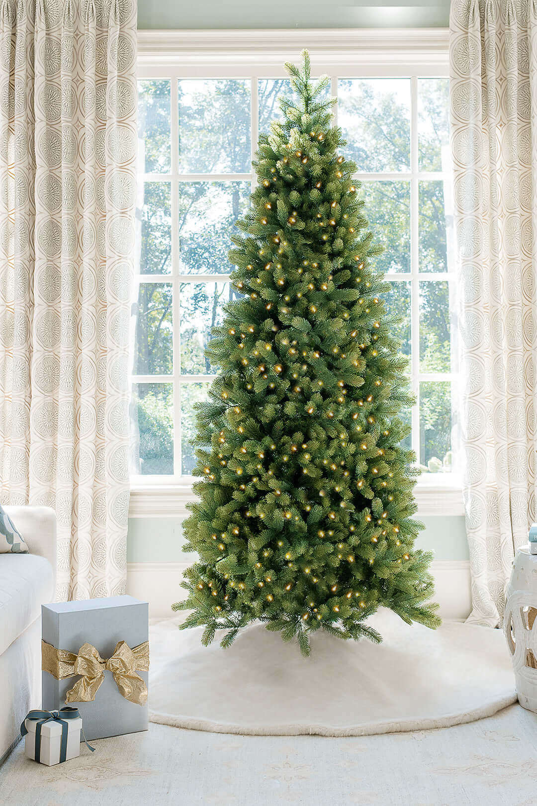 Árvore de Natal Artificial Royal Fir Slim com 650 Luzes LED Branco Quente e Multicoloridas