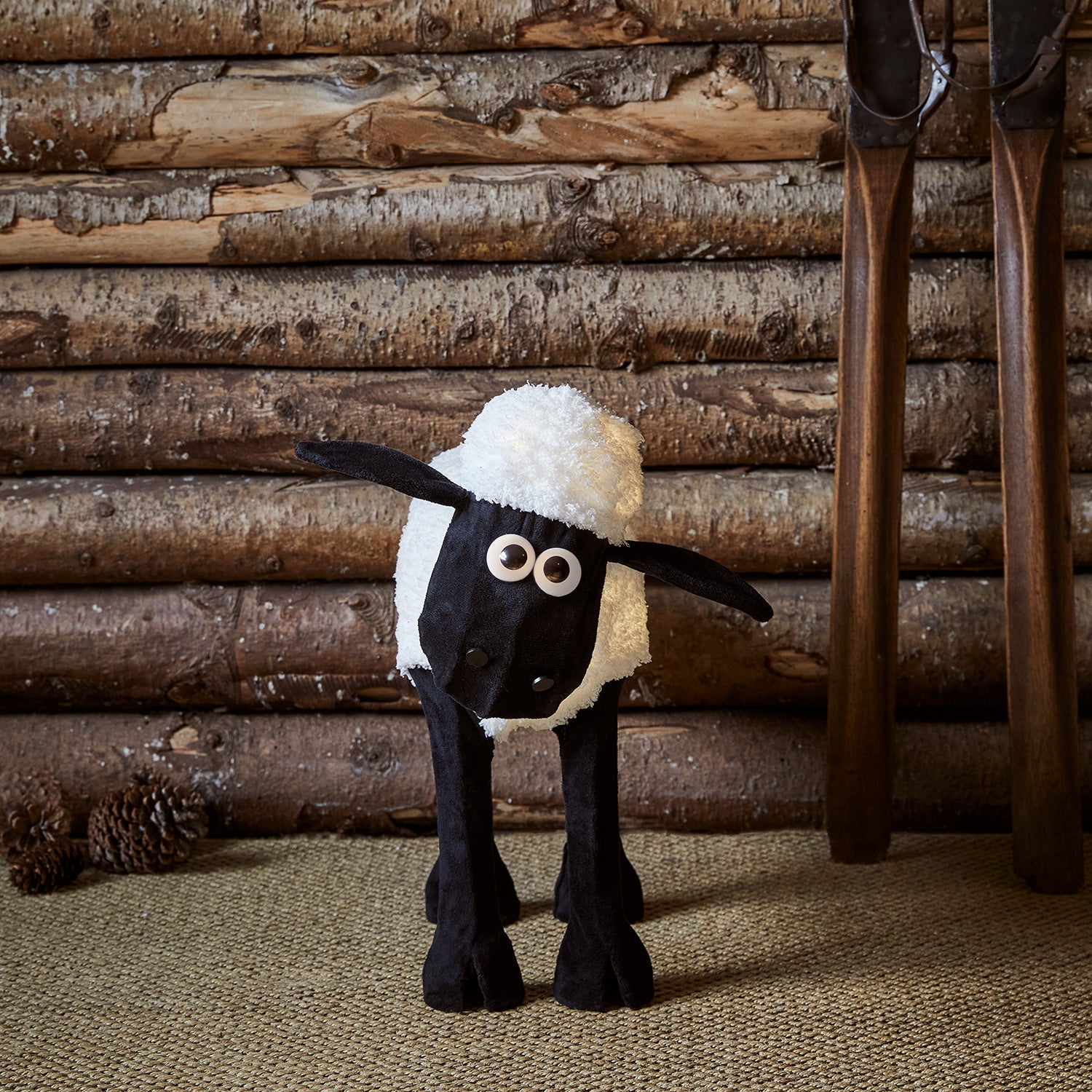 Figura de Natal Ovelha Negra iluminada ( Shaun the Sheep )/ Decoração