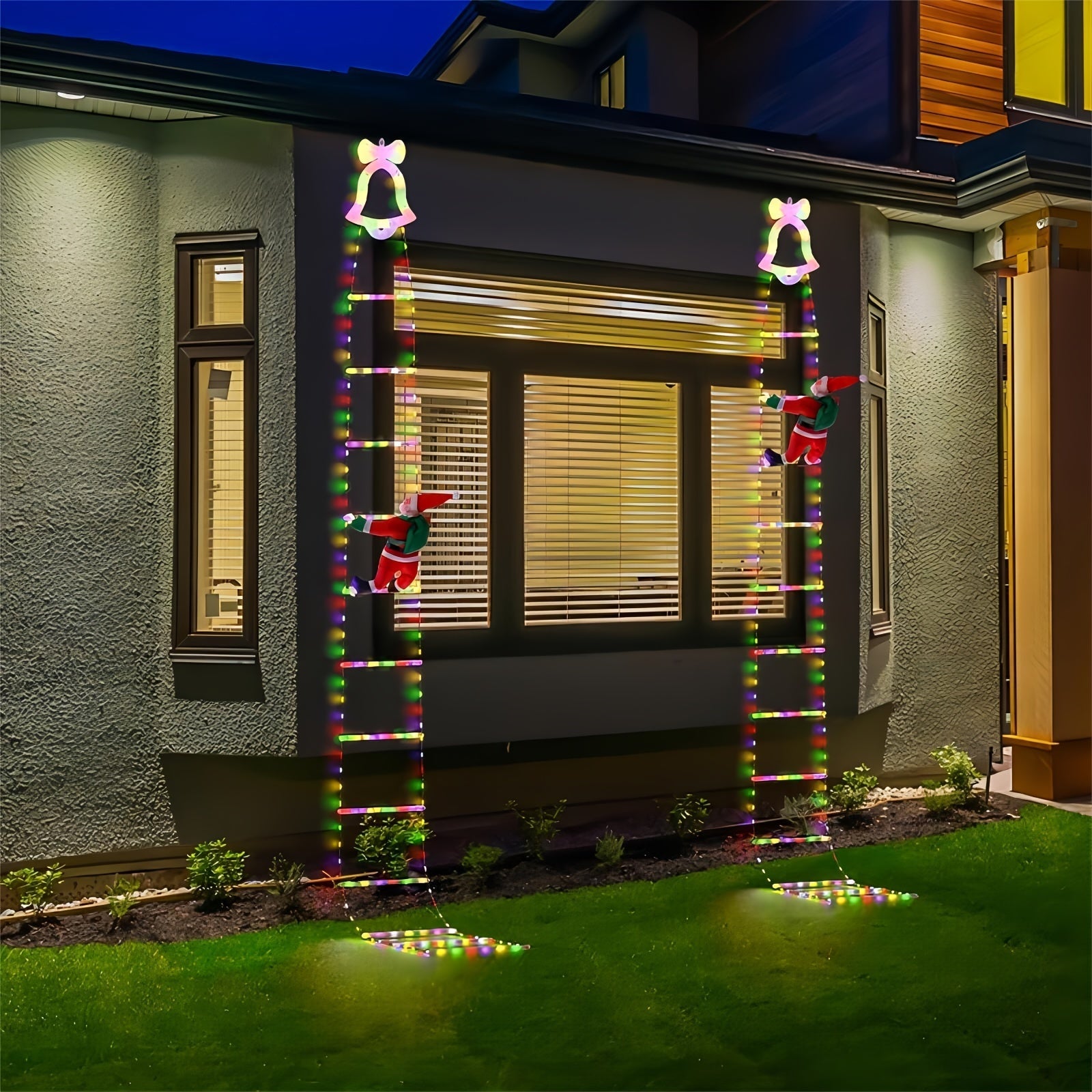 Papai Noel subindo escada com luzes de Led